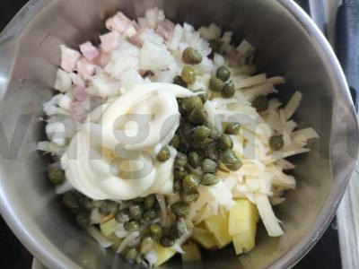 Salotas su šonine, bulvėmis ir kaparėliais „Žiemos nuotaika“ Žingsnis 6