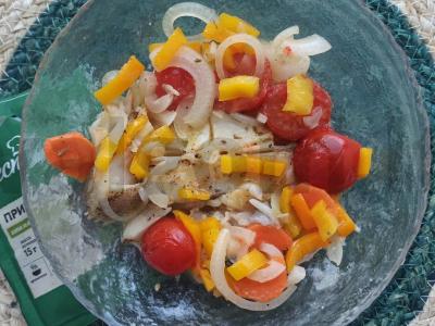 Plačiukas su daržovėmis ir itališkais prieskoniais pagrindine nuotrauka