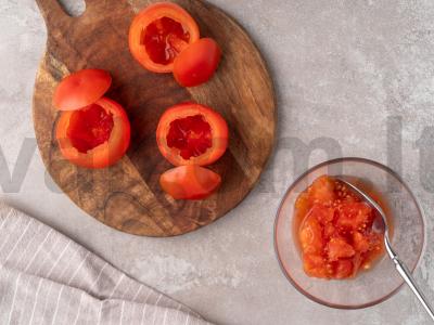 Kepti pomidorai su kiaušiniais Žingsnis 1