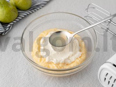 Ricottos pyragas su kriaušėmis Žingsnis 2