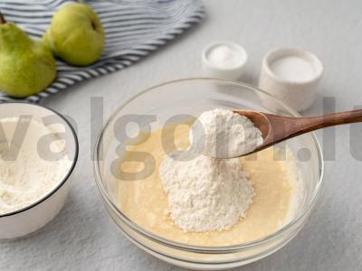 Ricottos pyragas su kriaušėmis Žingsnis 3