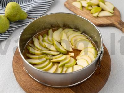 Ricottos pyragas su kriaušėmis Žingsnis 5