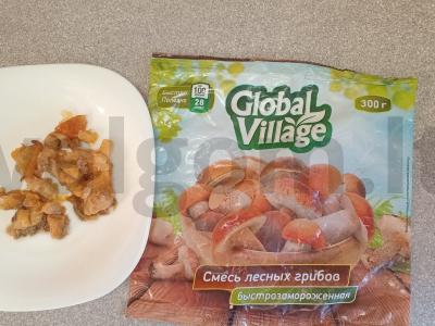 Sriuba su miško grybais ir perlinėmis kruopomis Žingsnis 3