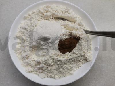 Muffinai su juodąja serbentu Žingsnis 1