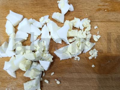 Salotas „Karališkas“ su vištienos kepenėlėmis ir graikiniais riešutais Žingsnis 4