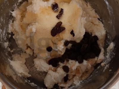 Saldžios vamzdeliai su varške ir razinom iš lavašo Žingsnis 3