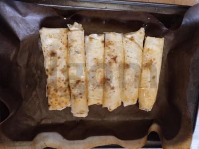 Saldžios vamzdeliai su varške ir razinom iš lavašo Žingsnis 6