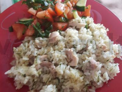 Ryžiai su vištienos filė pagrindine nuotrauka