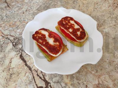 Sumuštinis su halumi sūriu ir cukinija pusryčiams Žingsnis 11