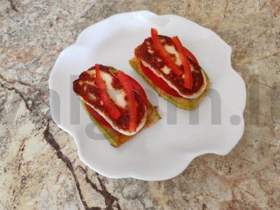 Sumuštinis su halumi sūriu ir cukinija pusryčiams Žingsnis 12