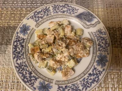 Salotas „Vyrų“ pagrindine nuotrauka