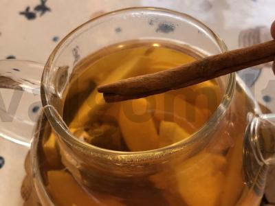 Kriaušių arbata su medumi ir cinamonu Žingsnis 4