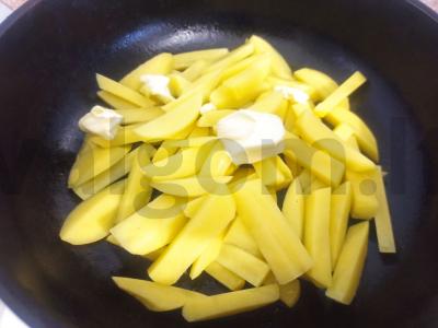 Keptas bulves su sviestu ir šonine Žingsnis 3