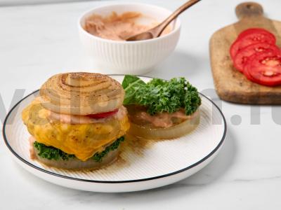 Burgeris „Skraidantis olandas“ su raudonuoju svogūnu ir jautiena Žingsnis 4