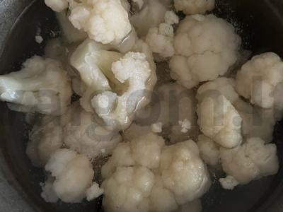 Žiedinių kopūstų blynai Žingsnis 1