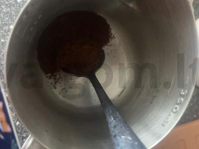 Rytinė kava su anyžiumi ir muskato riešutu Žingsnis 1