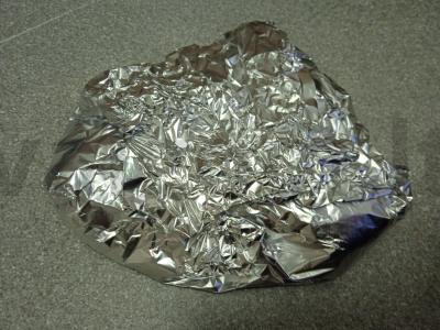 Kiaulienos skruostai, kepti su česnaku, khmeli-suneli ir lauro lapais Žingsnis 4