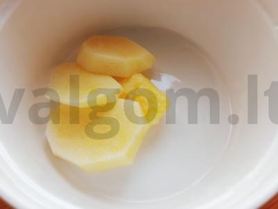 Grybai su bulvėmis šubėje Žingsnis 1