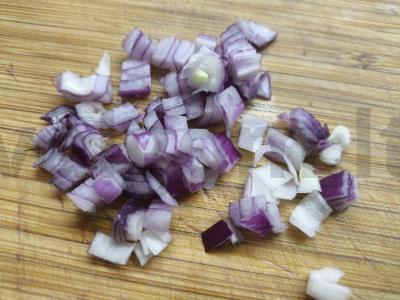 Salotos su burokėliais ir žirniais Žingsnis 4