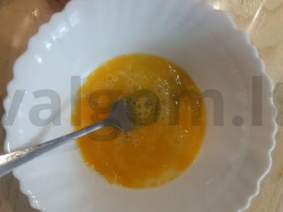 Sausainiai su ruduoju cukrumi Žingsnis 1