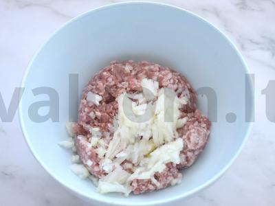 Namų virtiniai su kiauliena Žingsnis 2