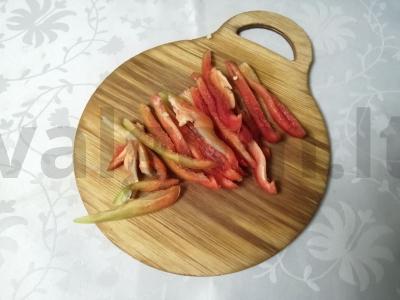 Salotos su virtomis pievagrybiais Žingsnis 5