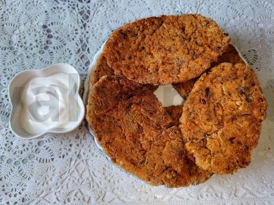 Sardinių kotletai pomidorų padaže pagrindine nuotrauka