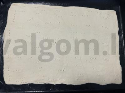 Sluoksniuotos tešlos pica su bekonu Žingsnis 1