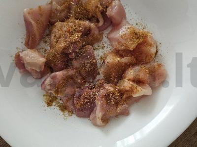 Vištienos krūtinėlė su konservuotais ananasais ir sūriu Žingsnis 3