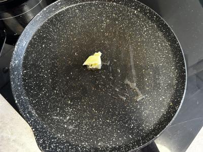 Švelnūs kokosų varškėčiai pusryčiams Žingsnis 7