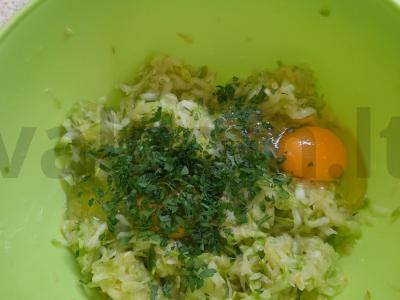 Cukinijų blynai su rapsų aliejumi Žingsnis 4