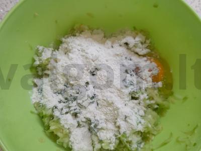 Cukinijų blynai su rapsų aliejumi Žingsnis 5