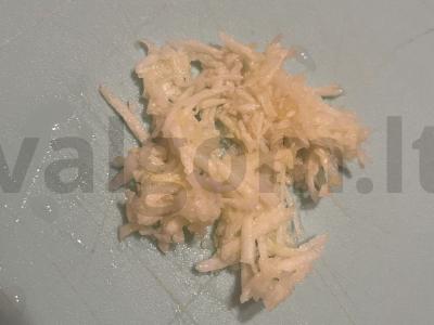 Koldūnai grietinėlės padaže Žingsnis 6