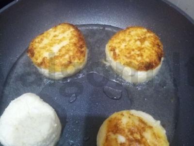 Klasikiniai varškėčiai su grikių miltais Žingsnis 4