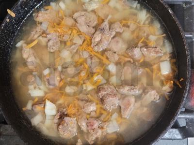 Švelni vištienos kepenėlė su žolelėmis grietinės padaže Žingsnis 3