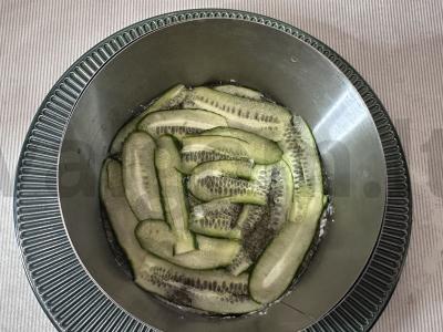 Sluoksniuotas sushi salotas su raudona žuvimi Žingsnis 4