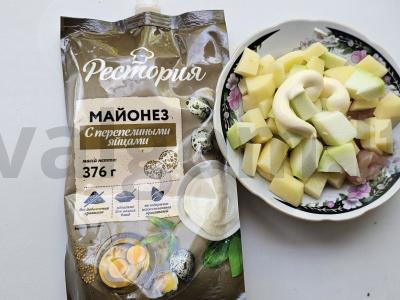 Vištiena su bulvėmis ir cukinija Žingsnis 2