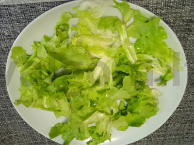 Salotas su baklažanu, minkštu varškės sūriu ir pitahaja Žingsnis 1