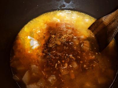 Plovas su vištiena lėtoje viryklėje Žingsnis 3