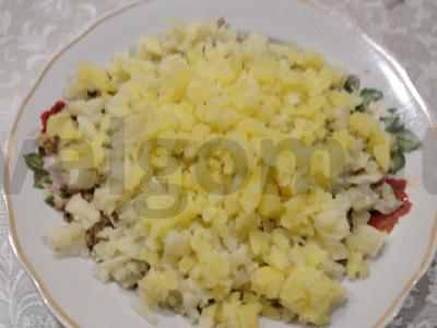 Skani salotos su konservais ir bulvėmis Žingsnis 2