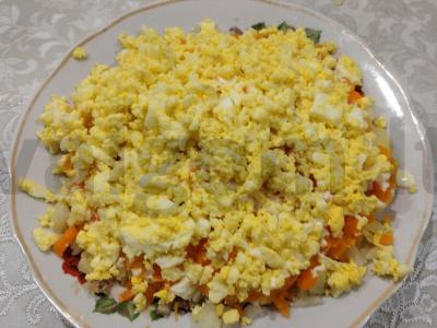 Skani salotos su konservais ir bulvėmis Žingsnis 4