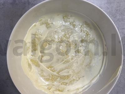 Salotas „Mimoza“ su sardinėmis, daržovėmis ir kiaušiniais Žingsnis 2