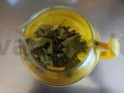 Kvapnus žolelių arbata Žingsnis 1