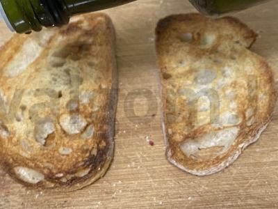 Super sūrio skrudinta duona su prieskoninėmis žolelėmis Žingsnis 4