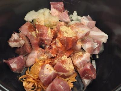 Birios bulvės su mėsa lėtoje viryklėje Žingsnis 4