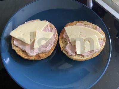 Sumuštiniai su paštetu, sūriu ir kiaušiniu Žingsnis 4