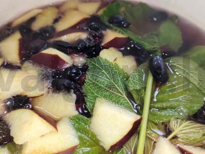 Šalčio kompotas su uogomis ir obuoliu Žingsnis 4