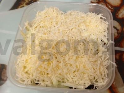 Salotas su rūkytomis krūtinėlėmis ir džiovintais abrikosais Žingsnis 7