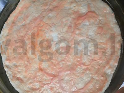 Namų pica su dešra, daržovėmis ir sūriu Žingsnis 2