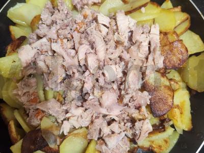 Kepta bulvė su troškintu vištiena Žingsnis 3